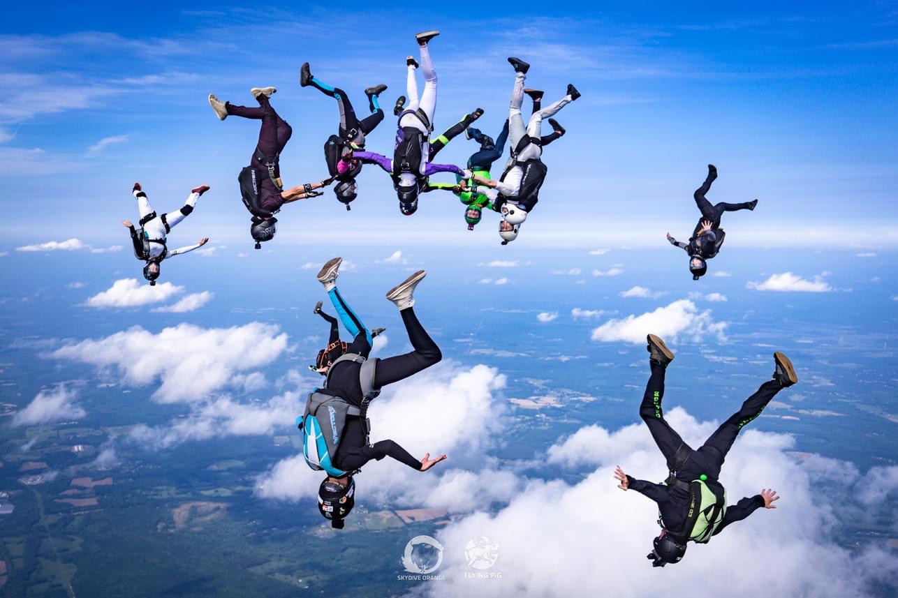 skydivers flying in VFS
