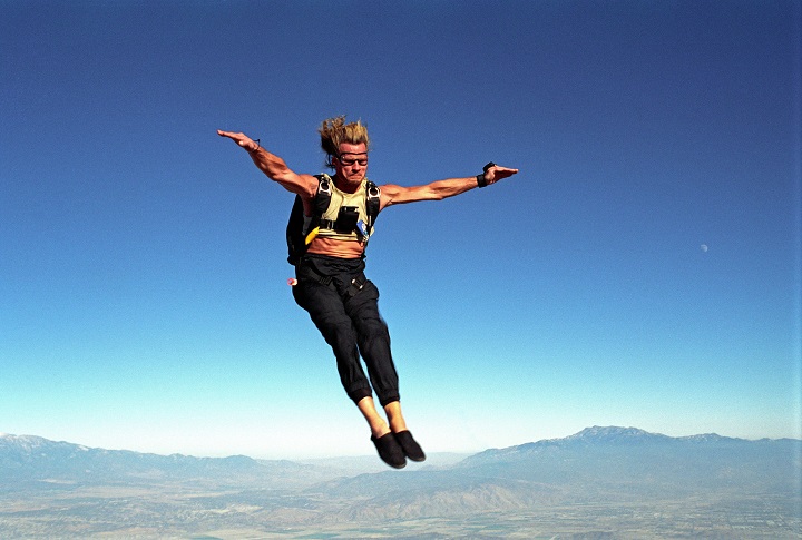 Patrick Swayze making a skydive during the filming of Point Break? 